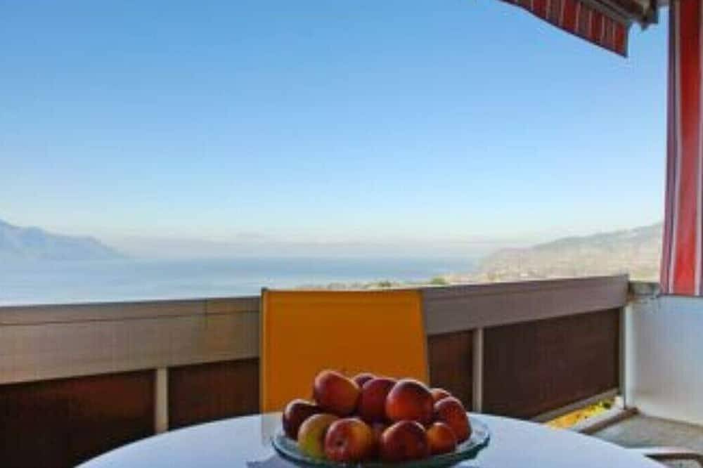 Entire apartment, Panoramic Montreux in Montreux, Lake Geneva