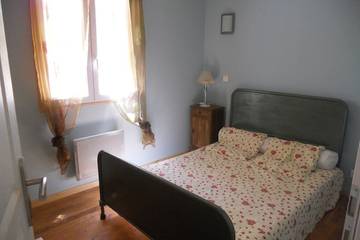 Chalet pour 4 Personnes dans Lescure-Jaoul, Massif central, Photo 1