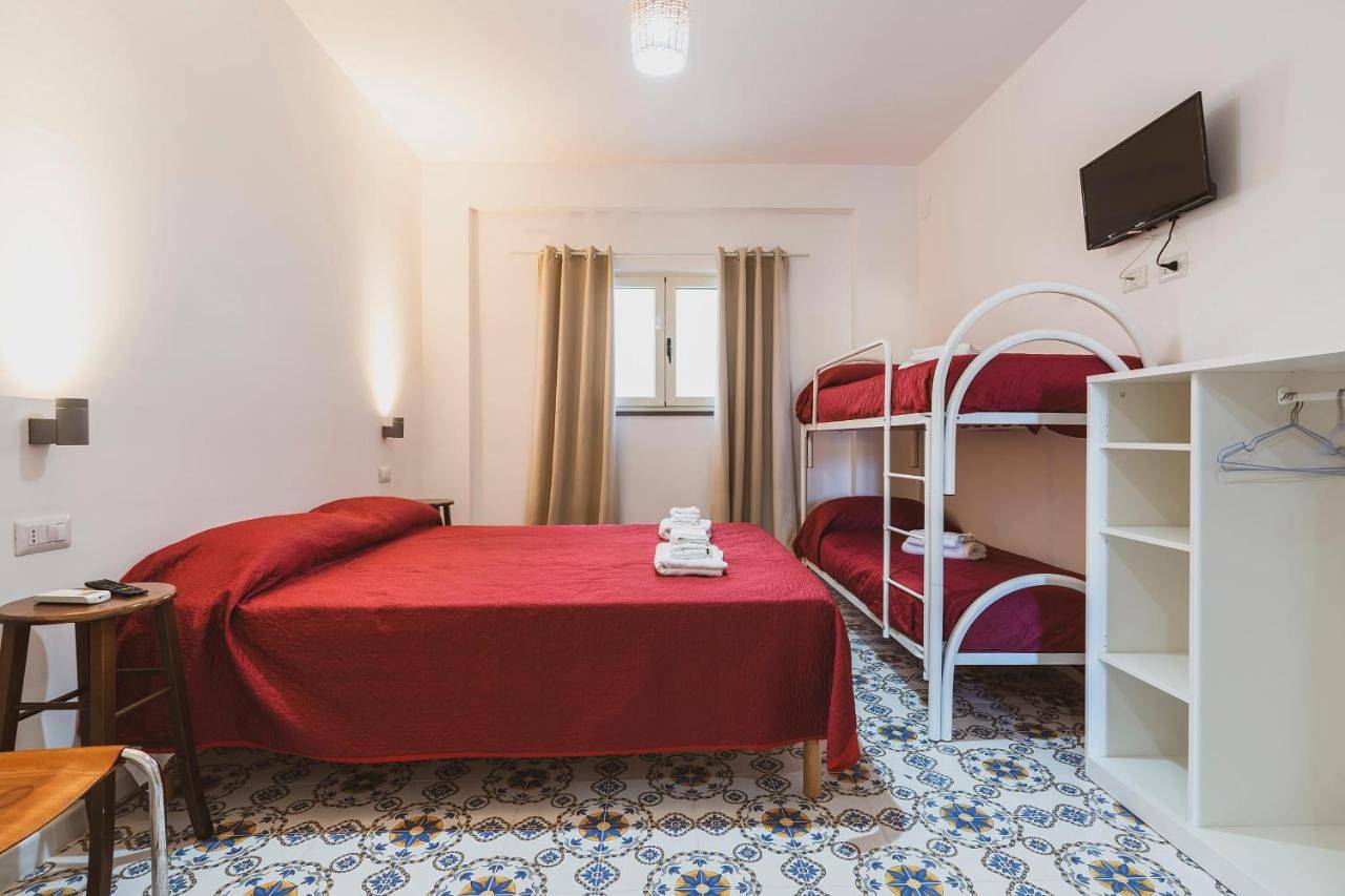 Previterooms in Marina di Camerota, Camerota