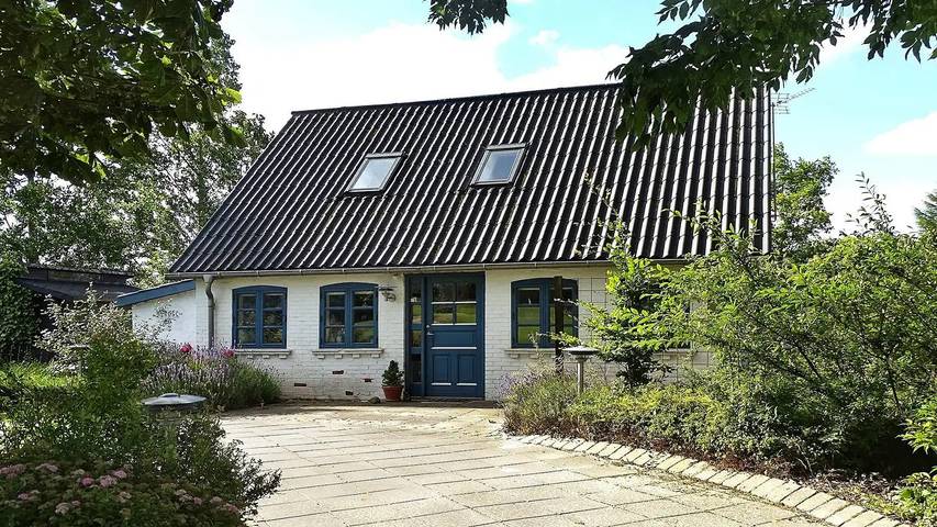 Ferienhaus für 7 Personen, mit Garten und Whirlpool