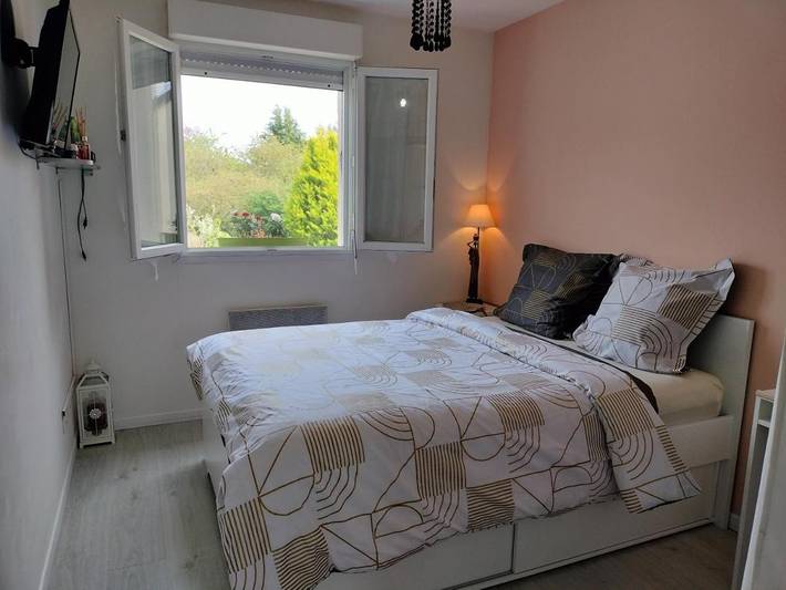 Gîte pour 4 personnes, avec terrasse et jardin à Thilouze - 4
