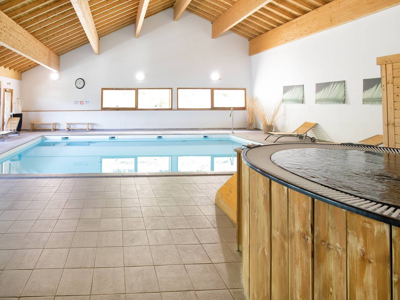 Maison de vacances avec jacuzzi et piscine in Orelle, Massif de la Vanoise