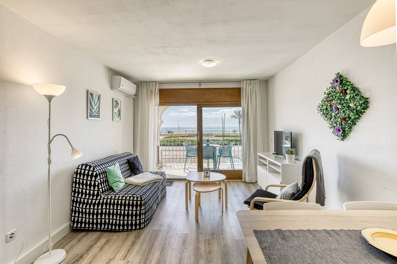 Apartamento entero, Apartamento 'Salins 5' con vistas al mar, Wi-Fi y aire acondicionado in Ampuriabrava, Alt Empordà