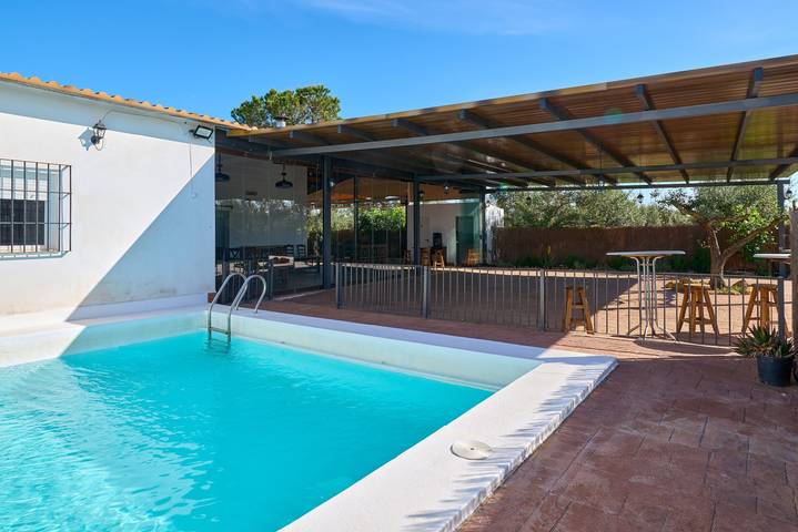 Casa rural para 18 personas, con Jardín