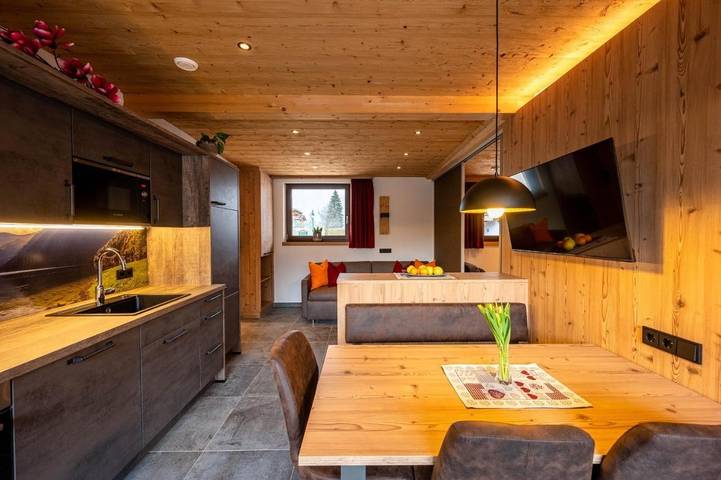 Hütte für 5 Personen, mit Terrasse und Sauna sowie Ausblick in Lermoos
