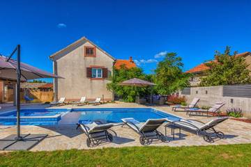 Villa für 8 Personen in Grad Benkovac, Zadar, Bild 4