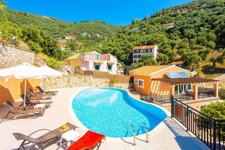 Διαμερίσματα διακοπών για 8 άτομα, με κήπο και θέα στον ωκεανό στον Κατάβολο