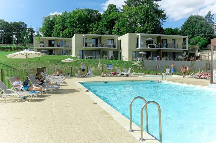 Holiday rental for 4 people, with balcony and pool, with pets in Chinon