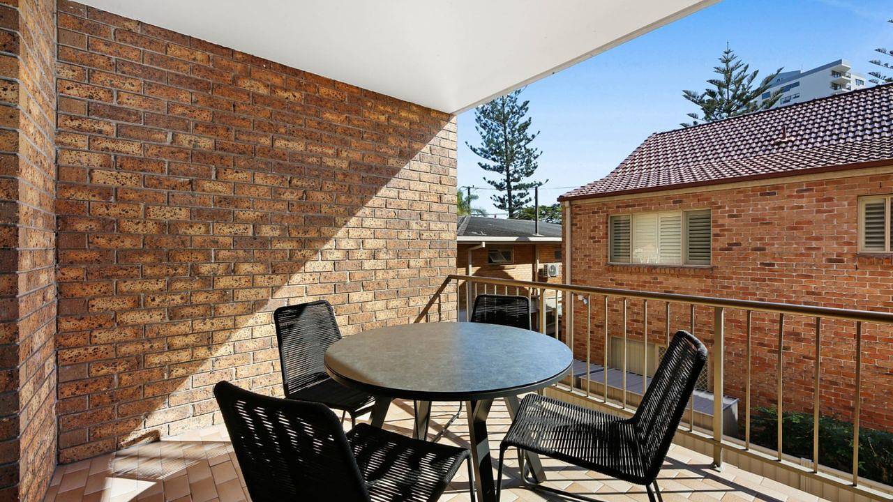 Entire holiday apartment, Ferienwohnung für 4 Personen (76 m²) in Burleigh Heads in Burleigh Heads, Queensland