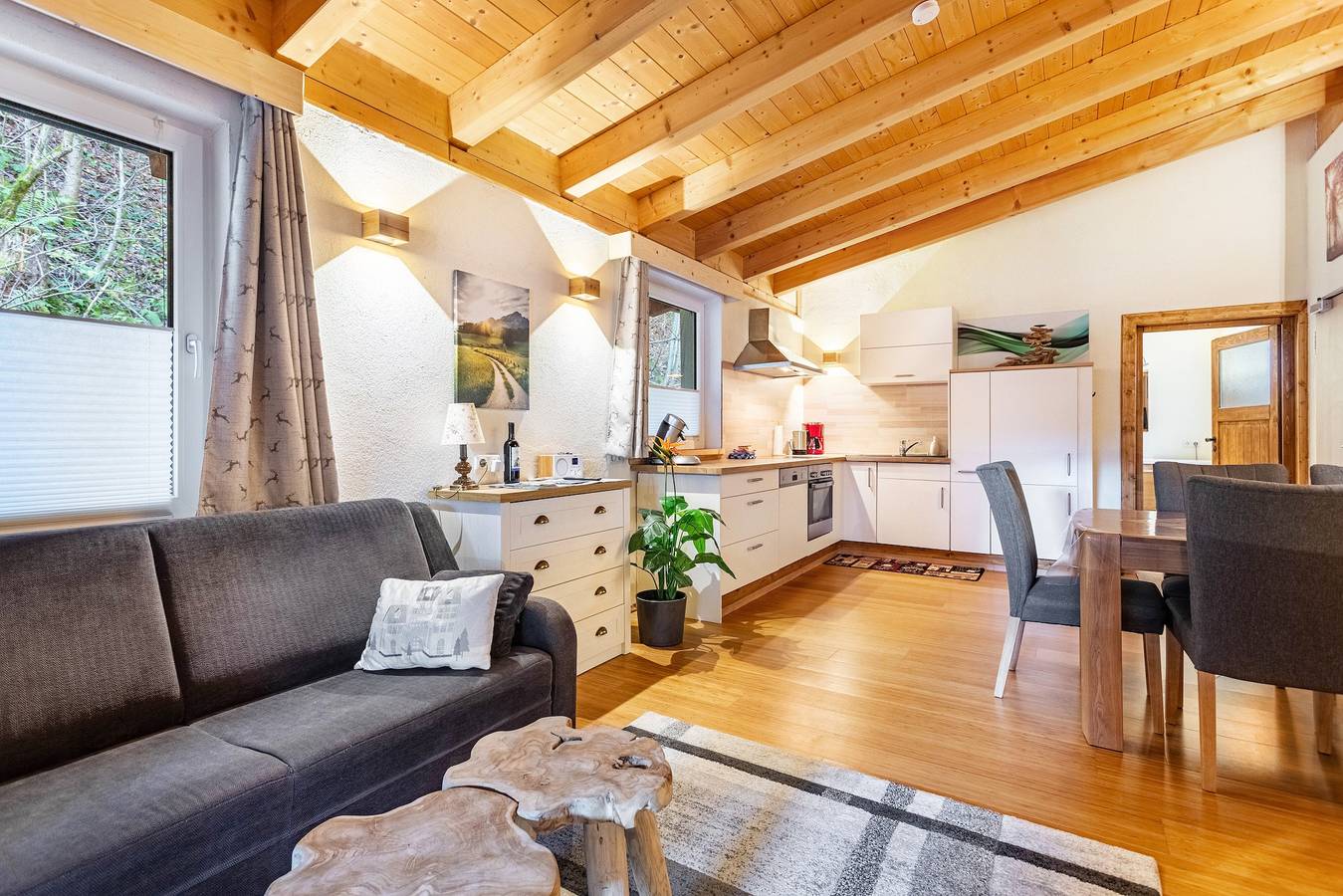 Ganze Wohnung, Ferienwohnung 'Ferienwohnung Petra Top 3' mit Bergblick, Gemeinschaftsgarten und Wlan in Kössen, Kaiserwinkl