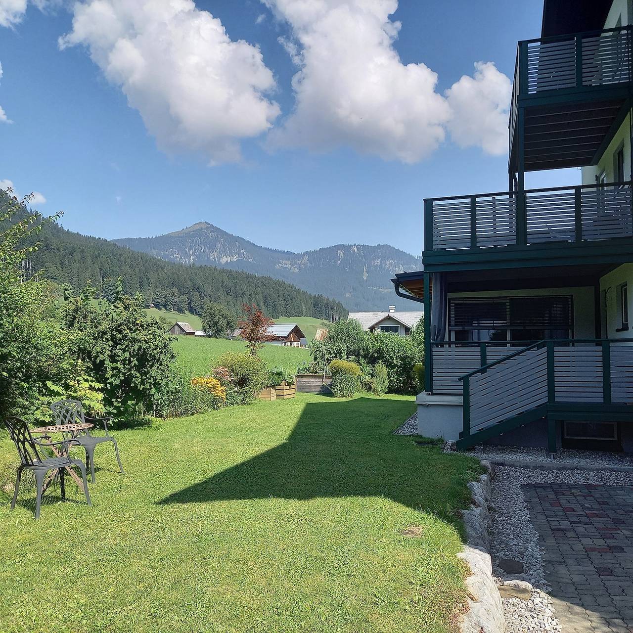 Ganze Ferienwohnung, Gästehaus Sieglinde - Doppelzimmer in Dachsteingebirge, Gosau