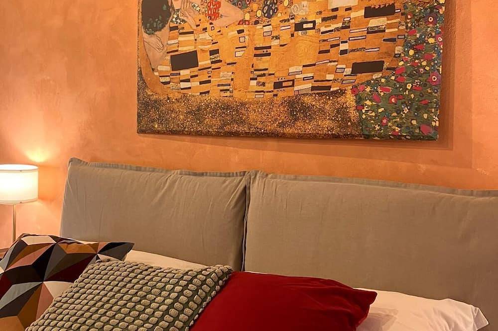 Apartamento entero, The house of memories in the historic center of Monterotondo has 2 apartments in Monterotondo, Provincia de Roma