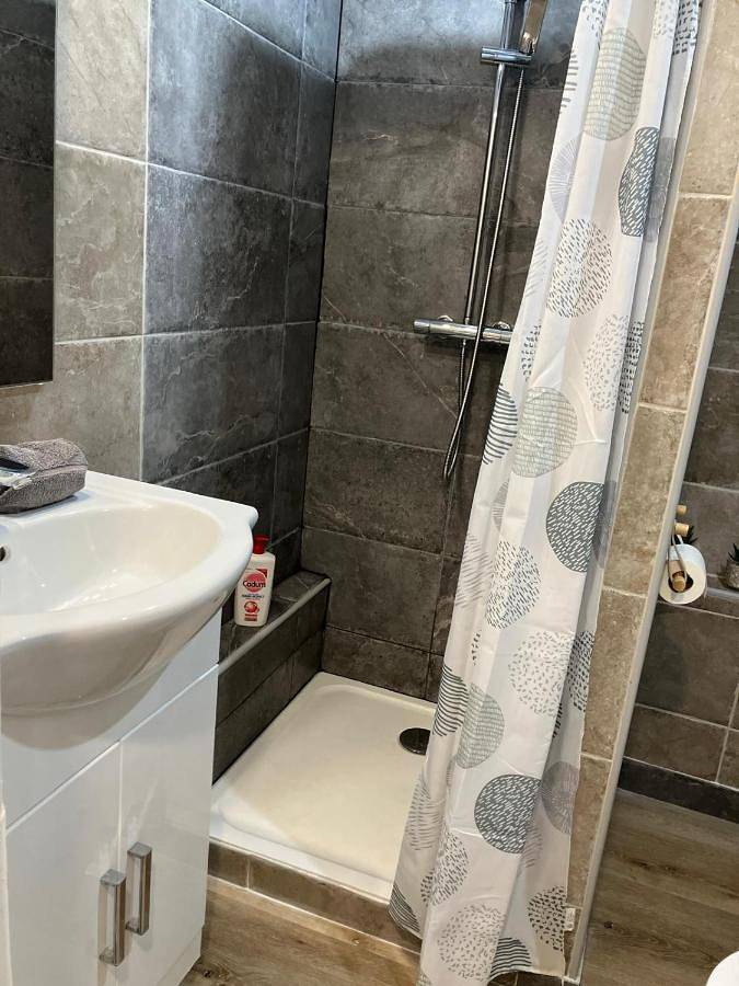 Gîte pour 4 personnes, avec balcon dans Office De Tourisme Des Hopitaux Neufs - 2