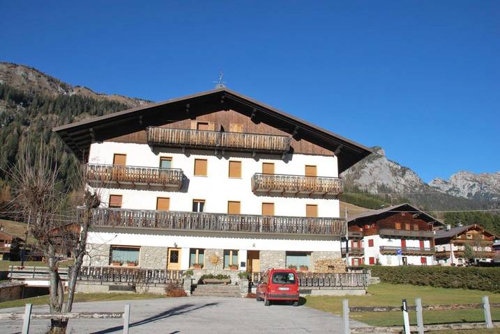 Gîte pour 4 personnes, avec jardin et vue, animaux acceptés à Sappada - 2