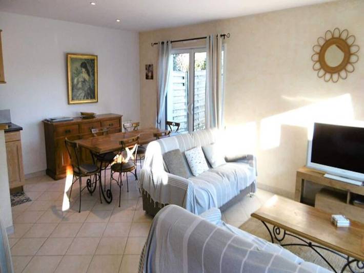 Gîte pour 6 personnes, avec jardin et terrasse, adapté aux familles dans Plage du Roaliguen - 3