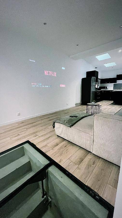 Location de vacances pour 4 personnes, avec jardin ainsi que vue et terrasse à Seclin