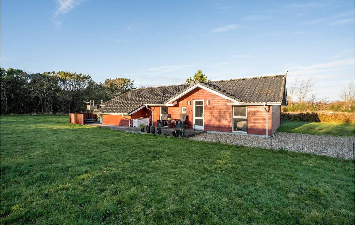 Ferienhaus für 8 Personen mit Terrasse in Skaven Strand, Ringkøbing Fjord