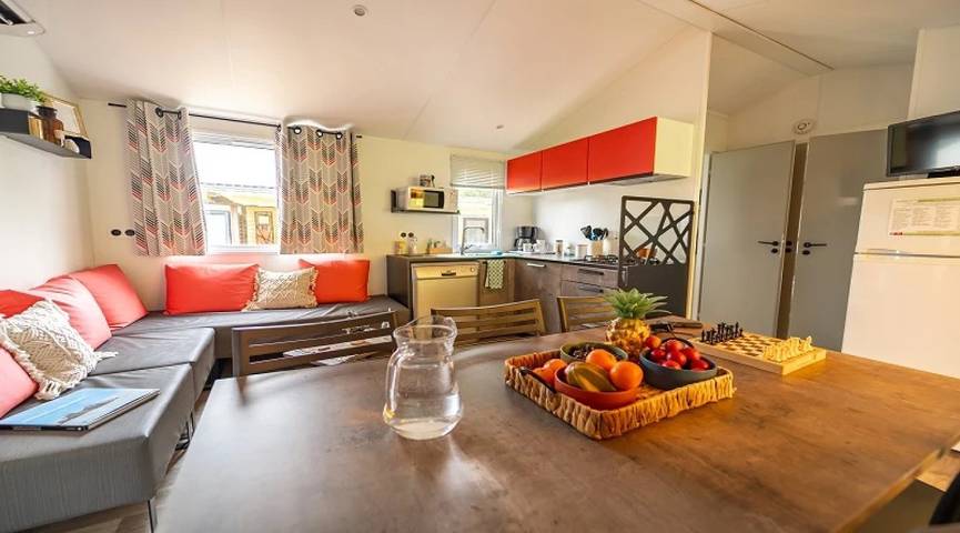 Mobil home pour 8 personnes, avec bassin pour enfant et jacuzzi à Laroque-des-Albères - 3