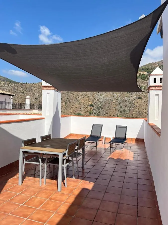 Appartement de vacances pour 4 personnes, avec piscine et bassin pour enfant ainsi que vue et jardin - 1