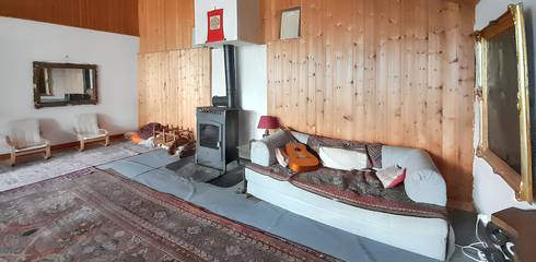 Gîte pour 12 personnes, avec balcon à Les Chapelles
