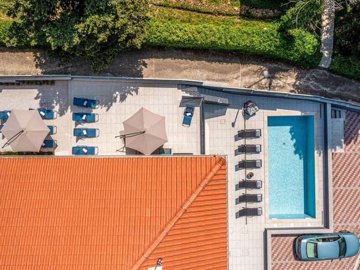 Ferienwohnung für 6 Personen, mit Balkon und Garten sowie Pool in Crikvenica