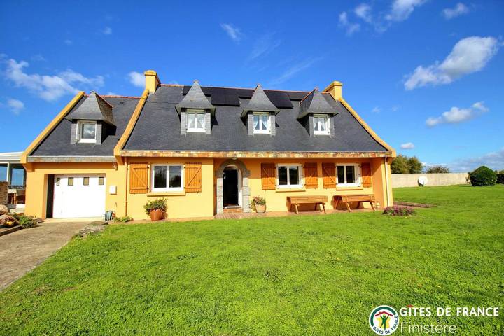Gîte für 10 Personen, mit Terrasse und Garten