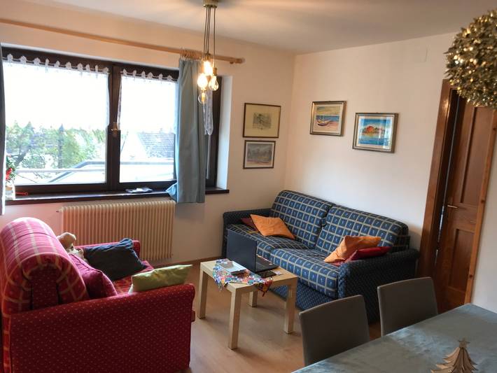 Ganze Ferienwohnung, Ferienwohnung für 4 Personen mit Terrasse in Cavalese, Fleimstaler Alpen