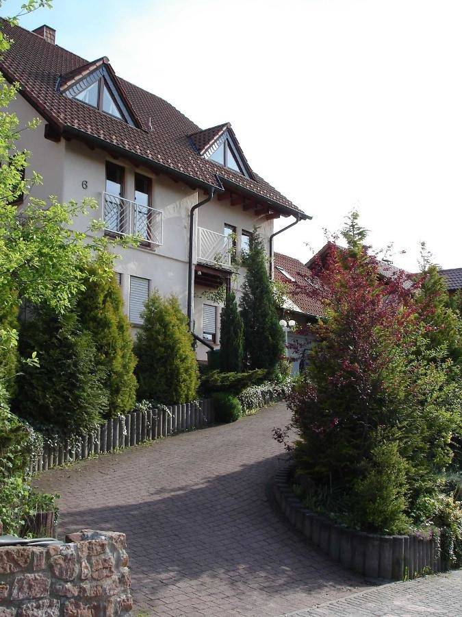 Ferienwohnung für 3 Personen, mit Terrasse in Mömlingen - 2