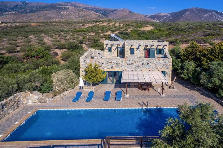Ferienhaus für 10 Personen mit Balkon in Chania und Umgebung