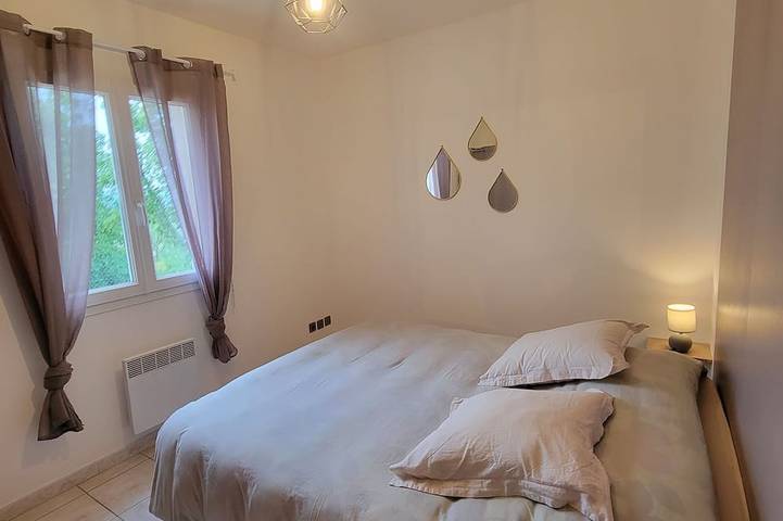 Location de vacances pour 6 personnes, avec jardin et terrasse à Saint-Jean-de-Maruéjols-et-Avéjan - 4