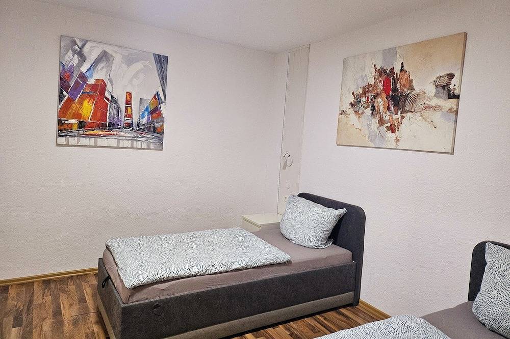 Ganze Wohnung, Geräumiges Apartment für 4 Personen direkt gegenüber der Zeche Zollverein. in Stadtbezirk VI, Essen