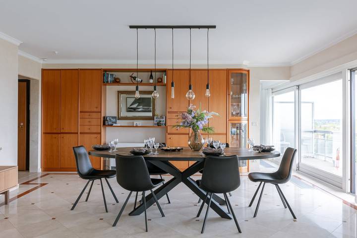 Appartement de vacances pour 6 personnes, avec piscine ainsi que jardin et jacuzzi à Knokke-Heist