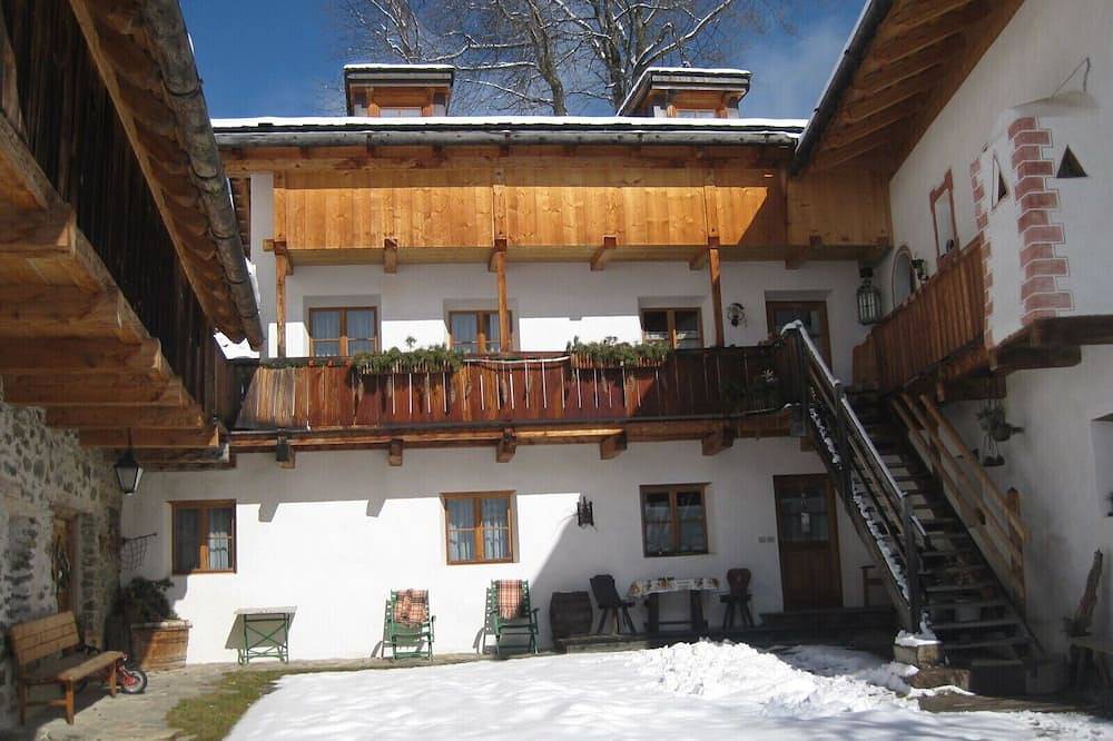 Ganze Wohnung, Fewo Prantschur - Ruhiger und traumhafter Familienurlaub mit \"Dolomiten\" Blick in Sankt Peter Tal, Lajen