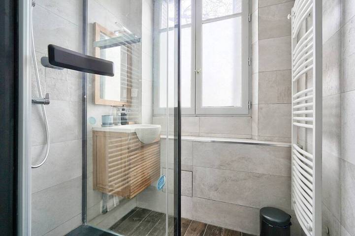 Ganze Wohnung, Lovely 1Br flat with direct access to subway, streetcar, and Rer in Vitry-sur-Seine, Val-de-Marne