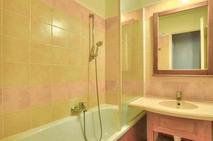 Entire apartment, Le Balcon Montdésir, 4pers, Piscine & Vue Lac in Monflanquin, Villeneuve-sur-Lot region