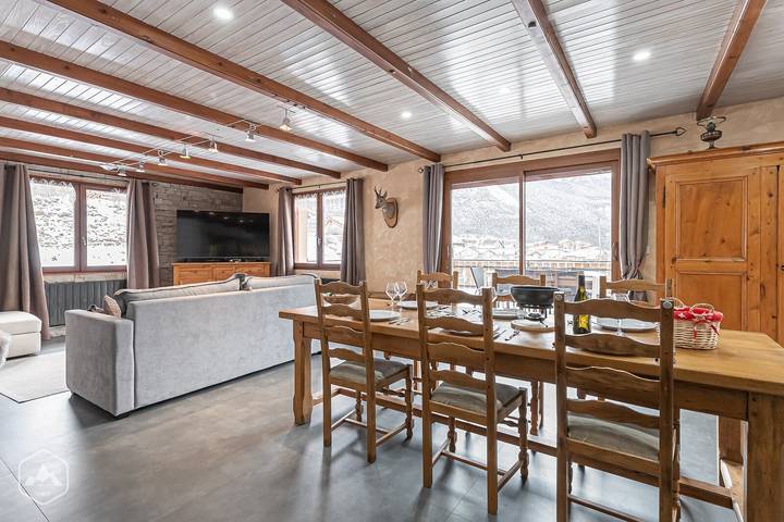 Ganze Wohnung, Ferienwohnung 'Gîte Le Cembro 6 Personen' mit Bergblick, privater Terrasse & Wlan in Termignon, Vanoise-Massiv