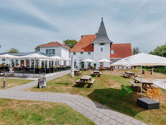 Hotel, mit Terrasse und Garten sowie Sauna