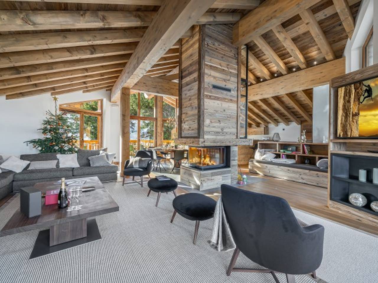 Chalet for 14 People in Courchevel, Vanoise National Park