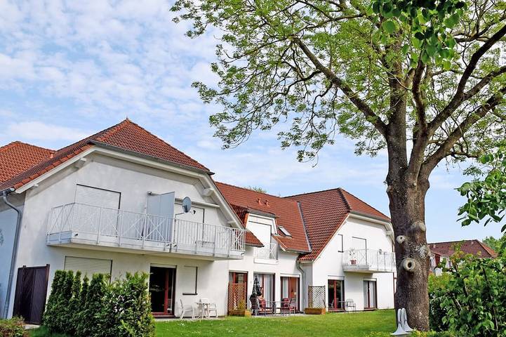 Ferienwohnung für 2 Personen, mit Terrasse und Garten in Gustow