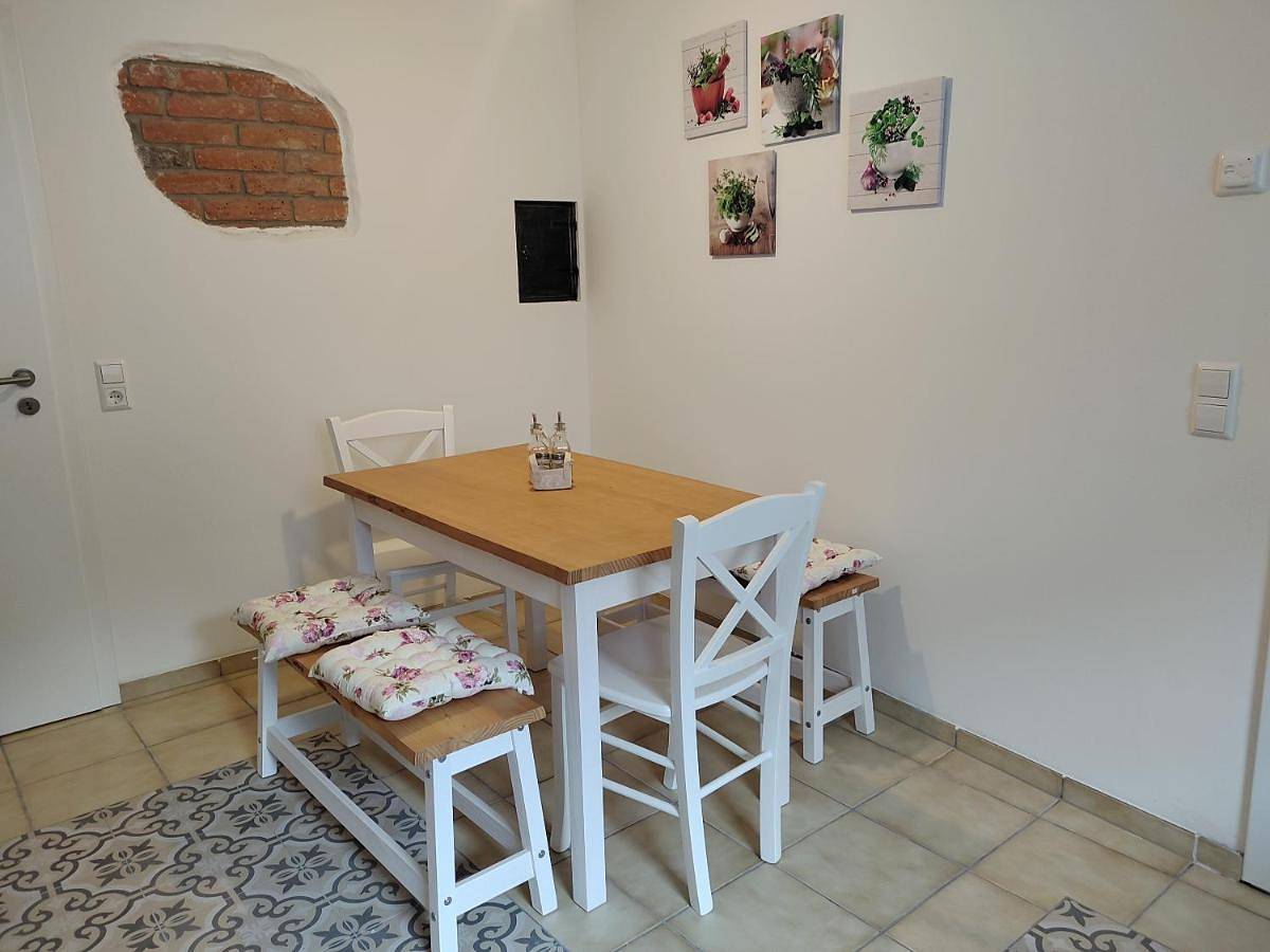 Ganze Wohnung, One-Bedroom Apartment in Bretten, Kraichgau