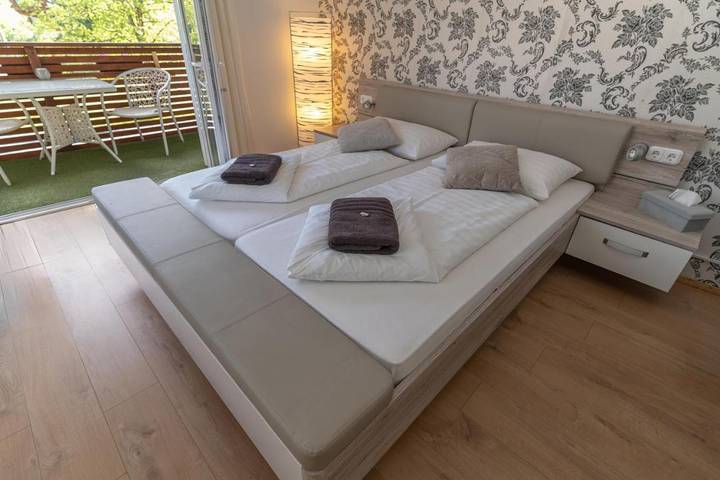 BnB für 2 Personen, mit Terrasse und Garten sowie Sauna und Ausblick in Sankt Michael im Lungau