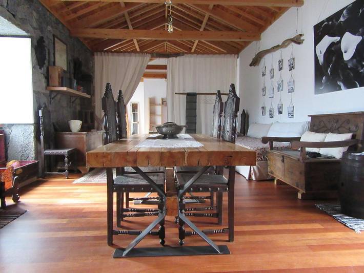 Apartment 'O Antigo Lagar - O Forno' with Sea View, Shared Terrace and Wi-Fi