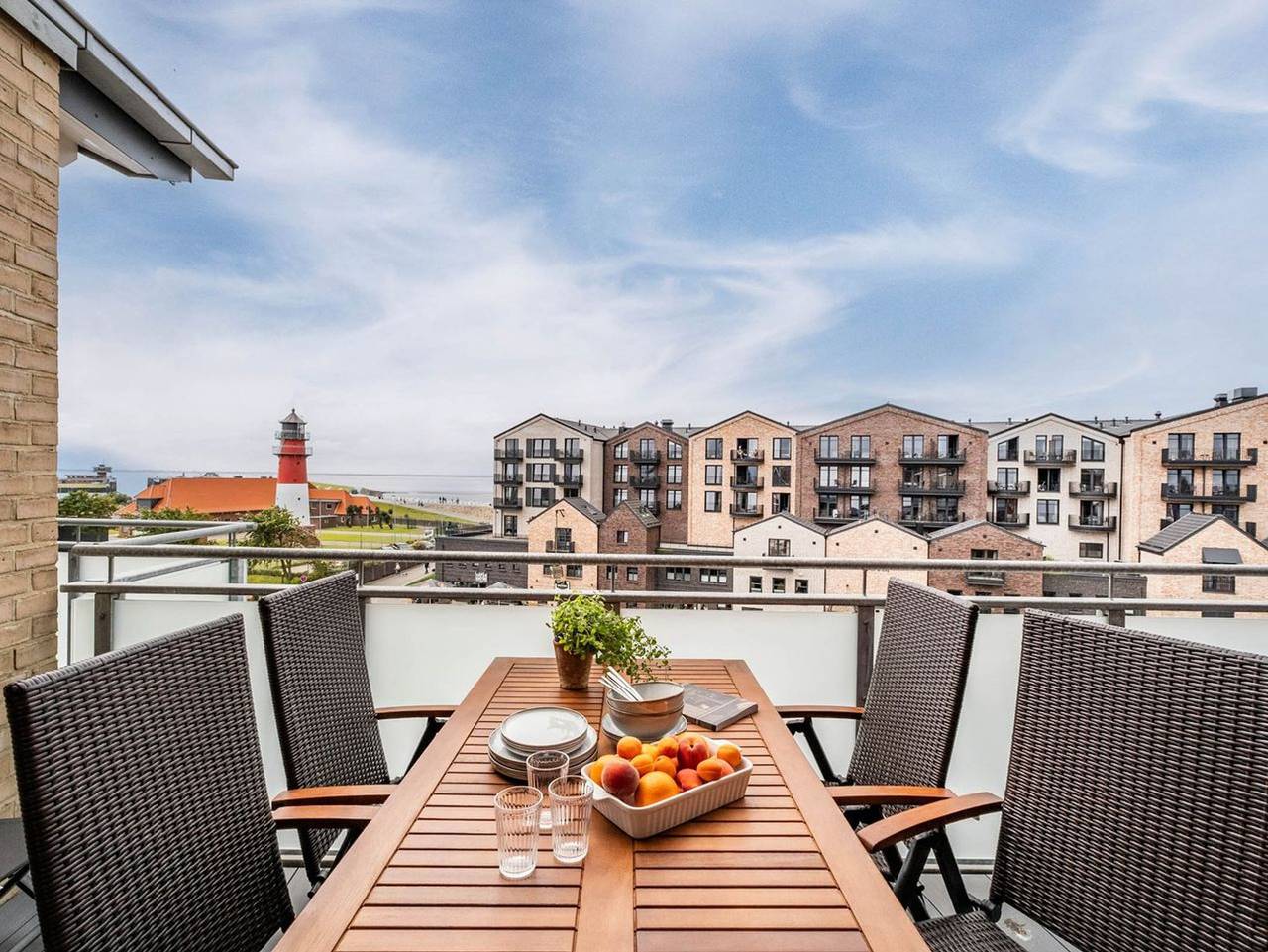 Ganze Ferienwohnung, Haus Sturmkieker - Ankommen. Aufatmen. Ausblick genießen – Ihr Penthousetraum am Büsumer Hafen in Hafen Büsum, Büsum