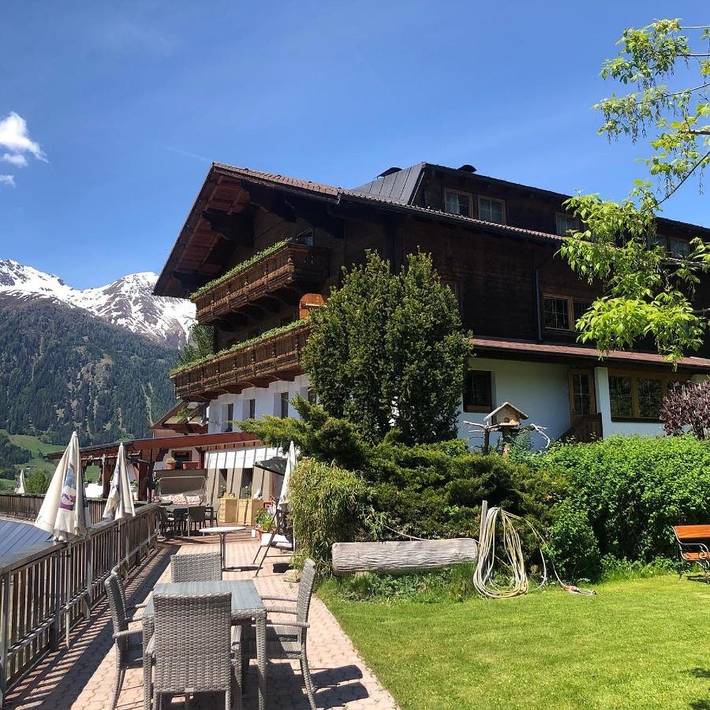 BnB für 2 Personen, mit Ausblick und Garten am Großglockner