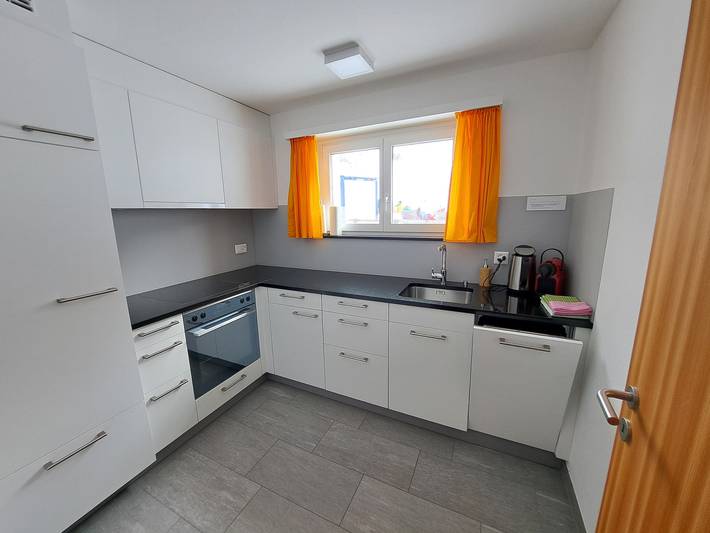 Ganze Ferienwohnung, Ferienwohnung am Tarasper See - Ferienwohnung am See Wohnung Eg in Tarasp, Unterengadin