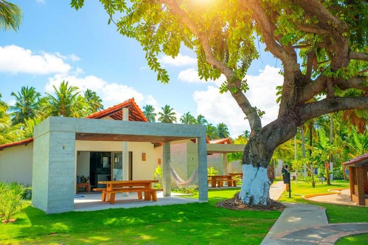 Resorts para 5 pessoas, com sauna e piscina e ainda jardim em Maragogi