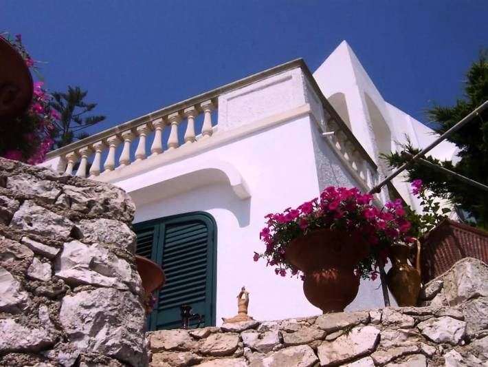 Villa per 7 persone, con Balcone e Terrazza a Castro (Lecce)