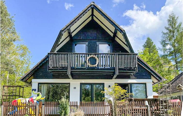 Ferienhaus für 6 Personen, mit Terrasse und Garten sowie Ausblick in Frankenau