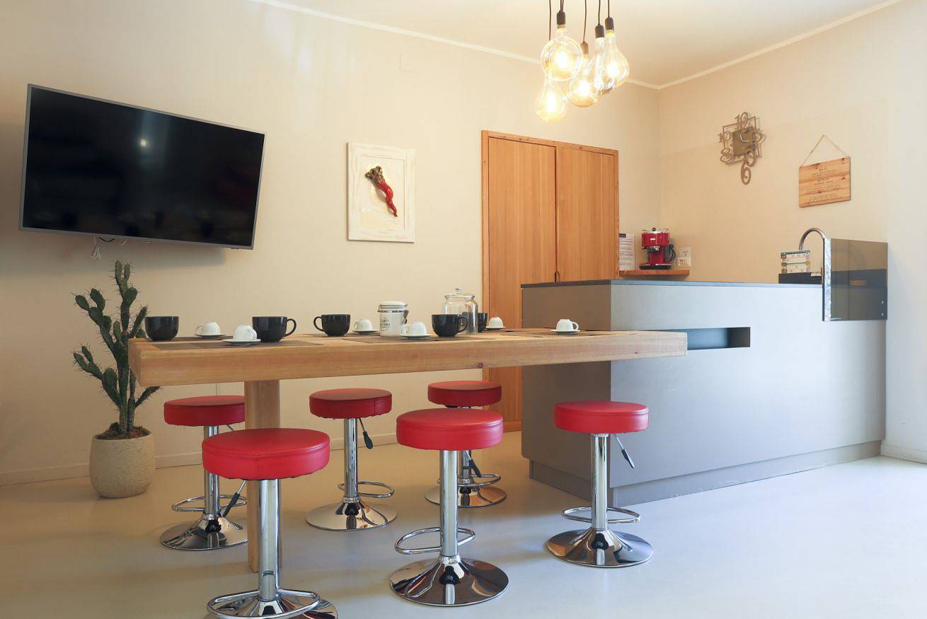 Appartement entier, Appartement de vacances pour 2 personnes avec balcon/terrasse in Naples, Province de Naples