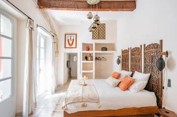 Gîte pour 2 personnes, avec jardin et jacuzzi, animaux acceptés à Carpentras